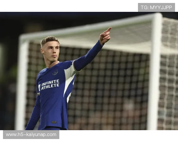 切尔西中场回撤组织形成多次威胁：现代控场下的战术美学